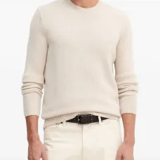 Свитер с круглым вырезом