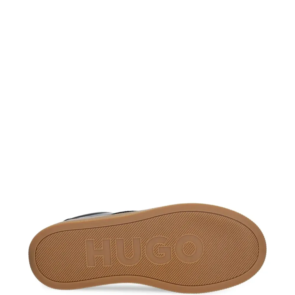 Кроссовки на шнуровке