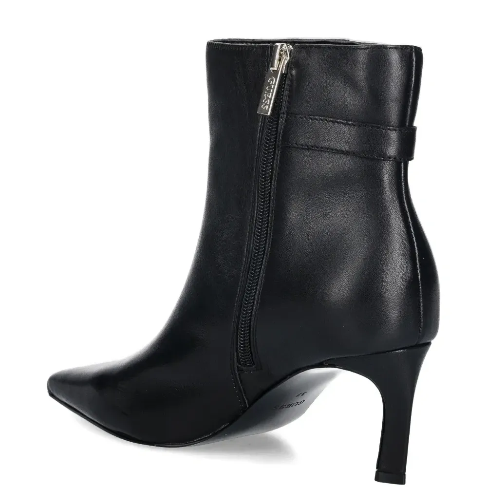 Ботильоны с цепочкой