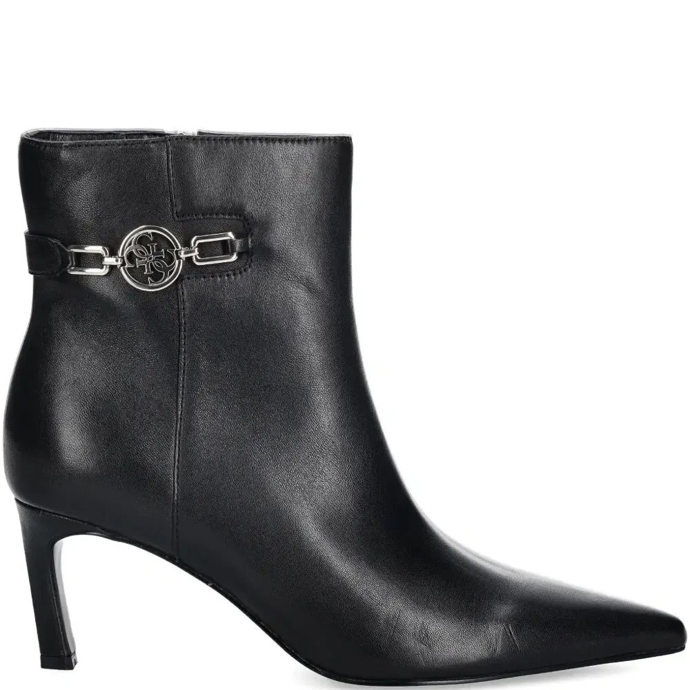 Ботильоны с цепочкой