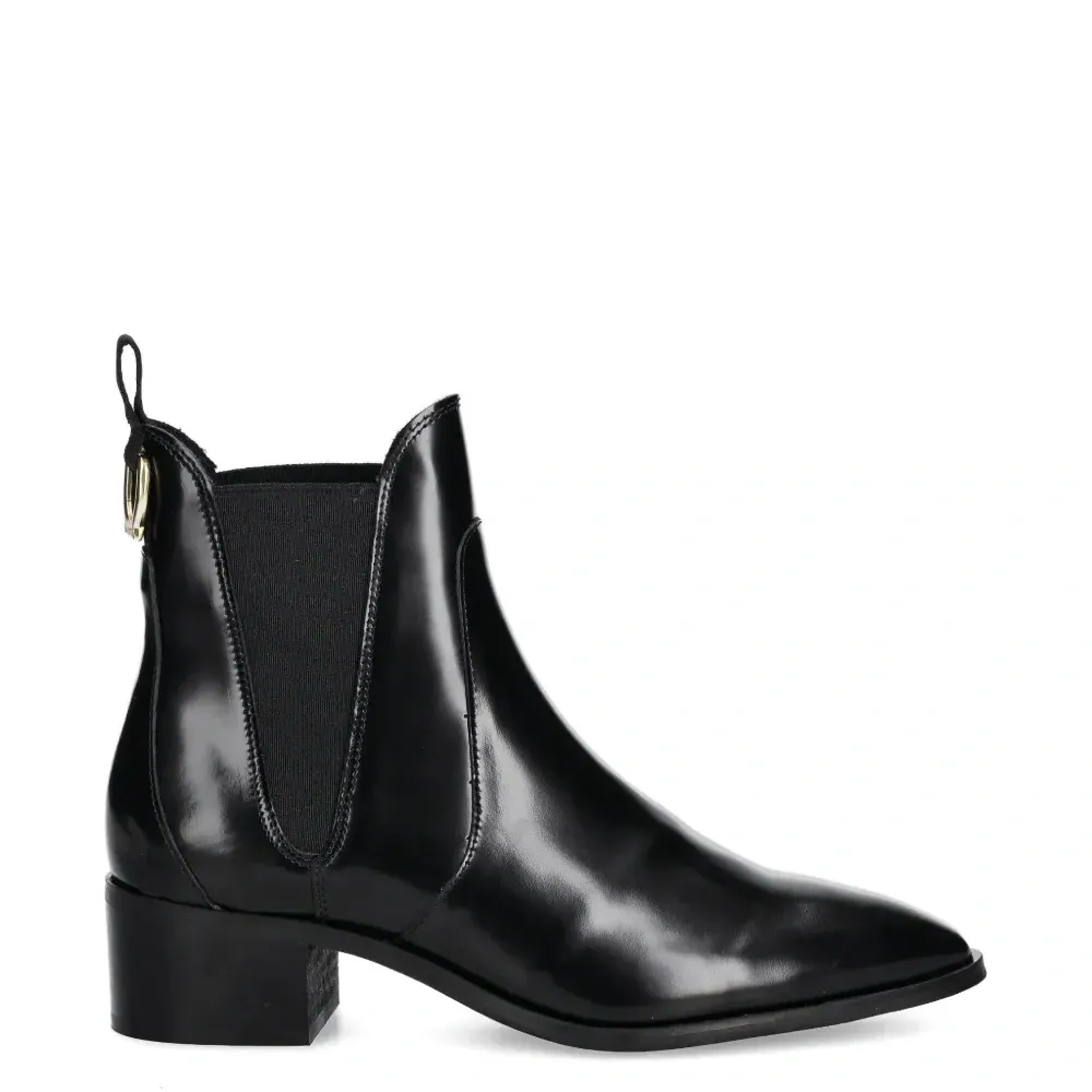 Ботфорты St Broomly с заострённым мысом на каблуке