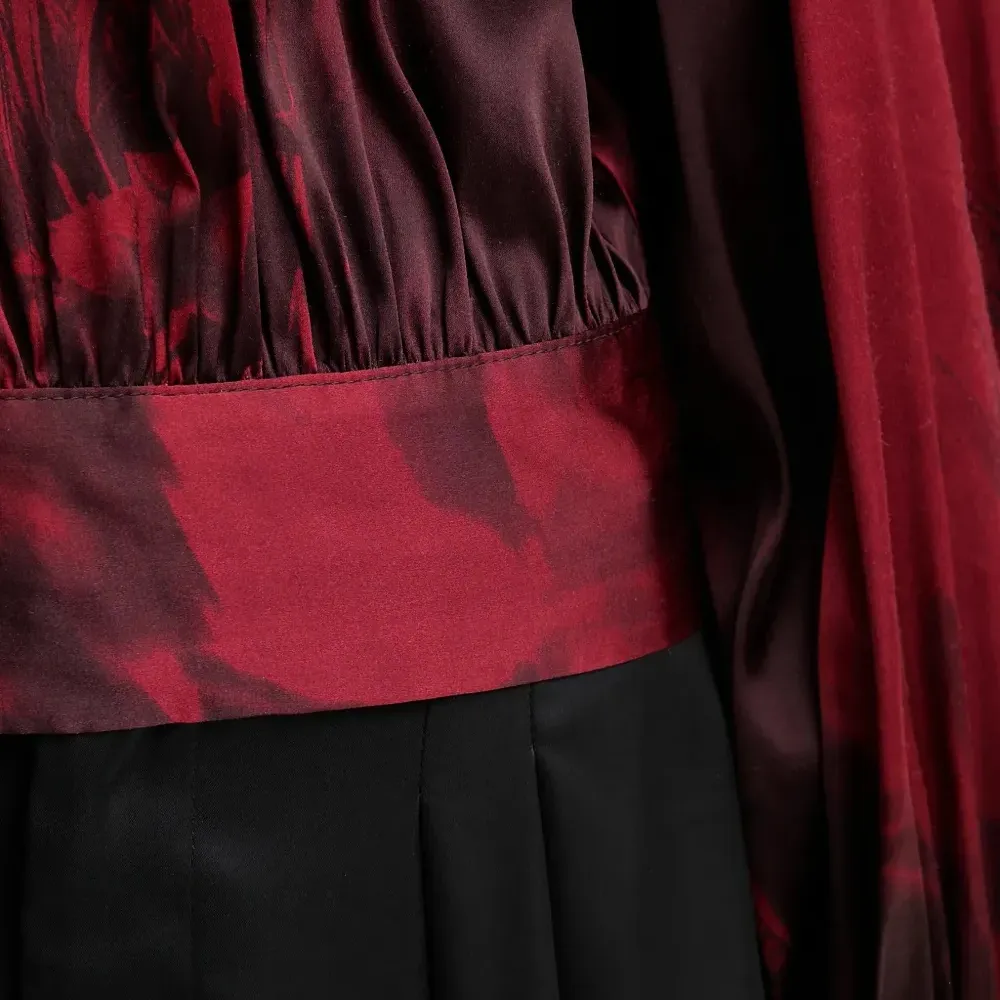 Блуза GZselina с открытой спиной и завязкой Блуза GZselina с открытой спиной и завязкой