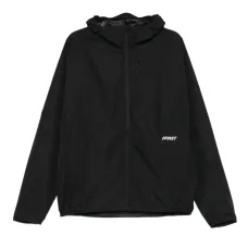 Спортивная куртка с капюшоном