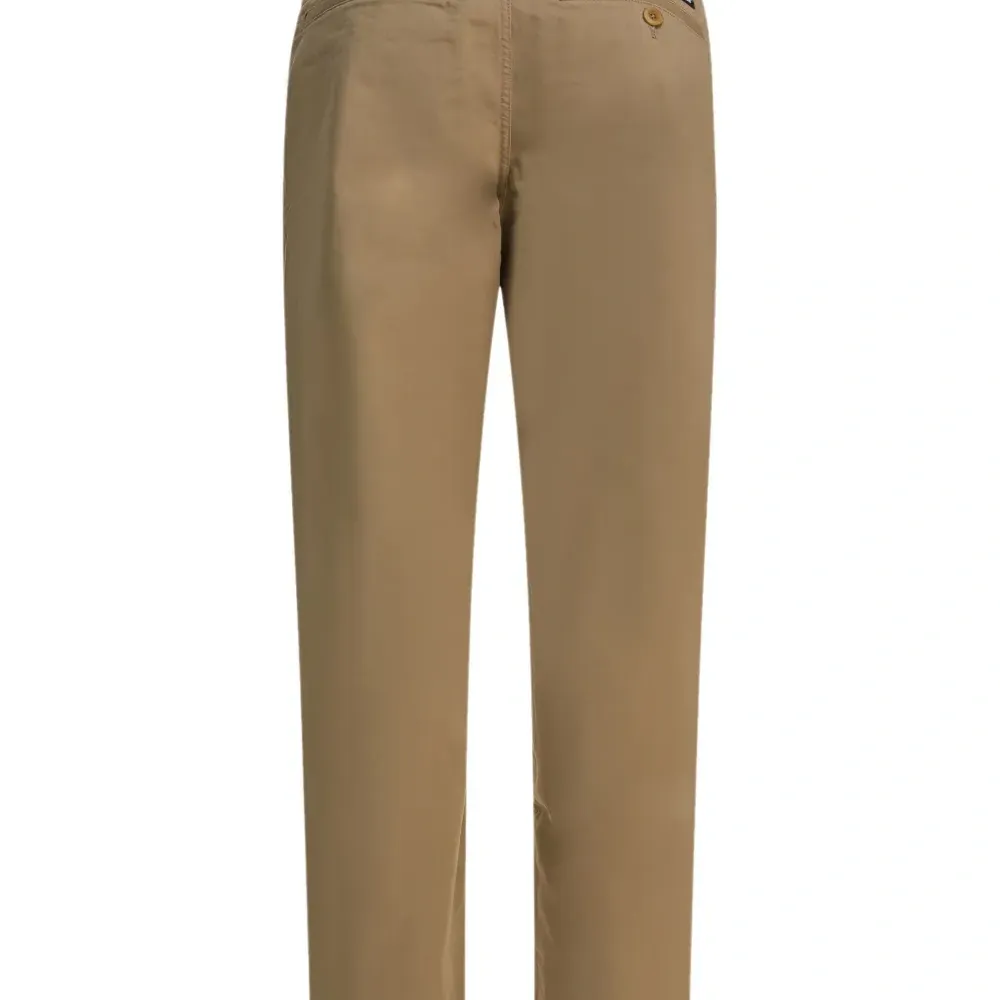 Брюки на пуговицах