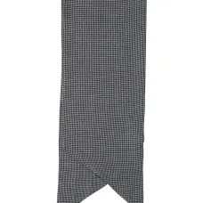 Шерстяной шарф в гусиную лапку