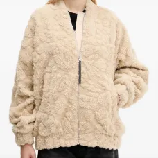 Фактурная куртка на молнии