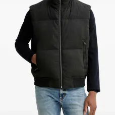 Стёганый жилет на молнии