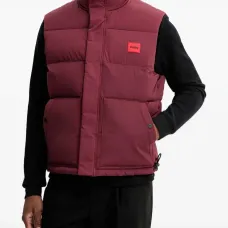 Дутый жилет с нашивкой-логотипом Дутый жилет с нашивкой-логотипом