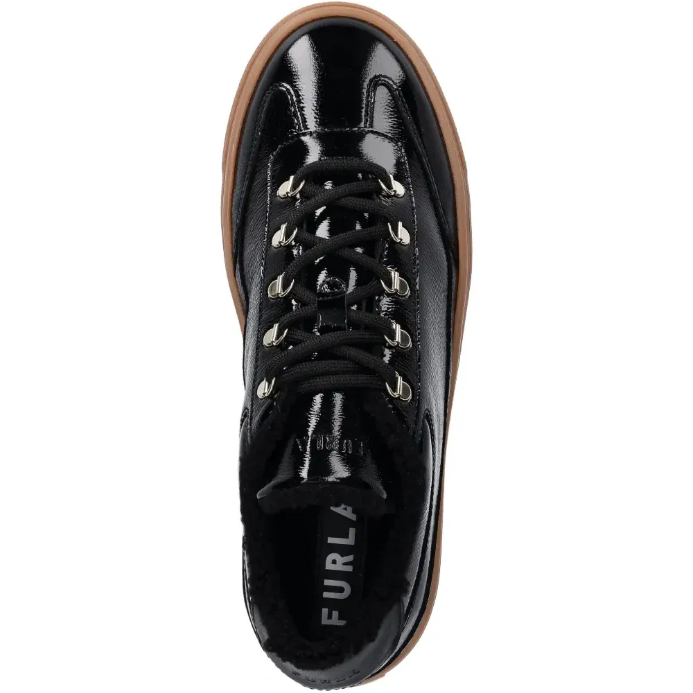 Кроссовки на платформе с шнуровкой