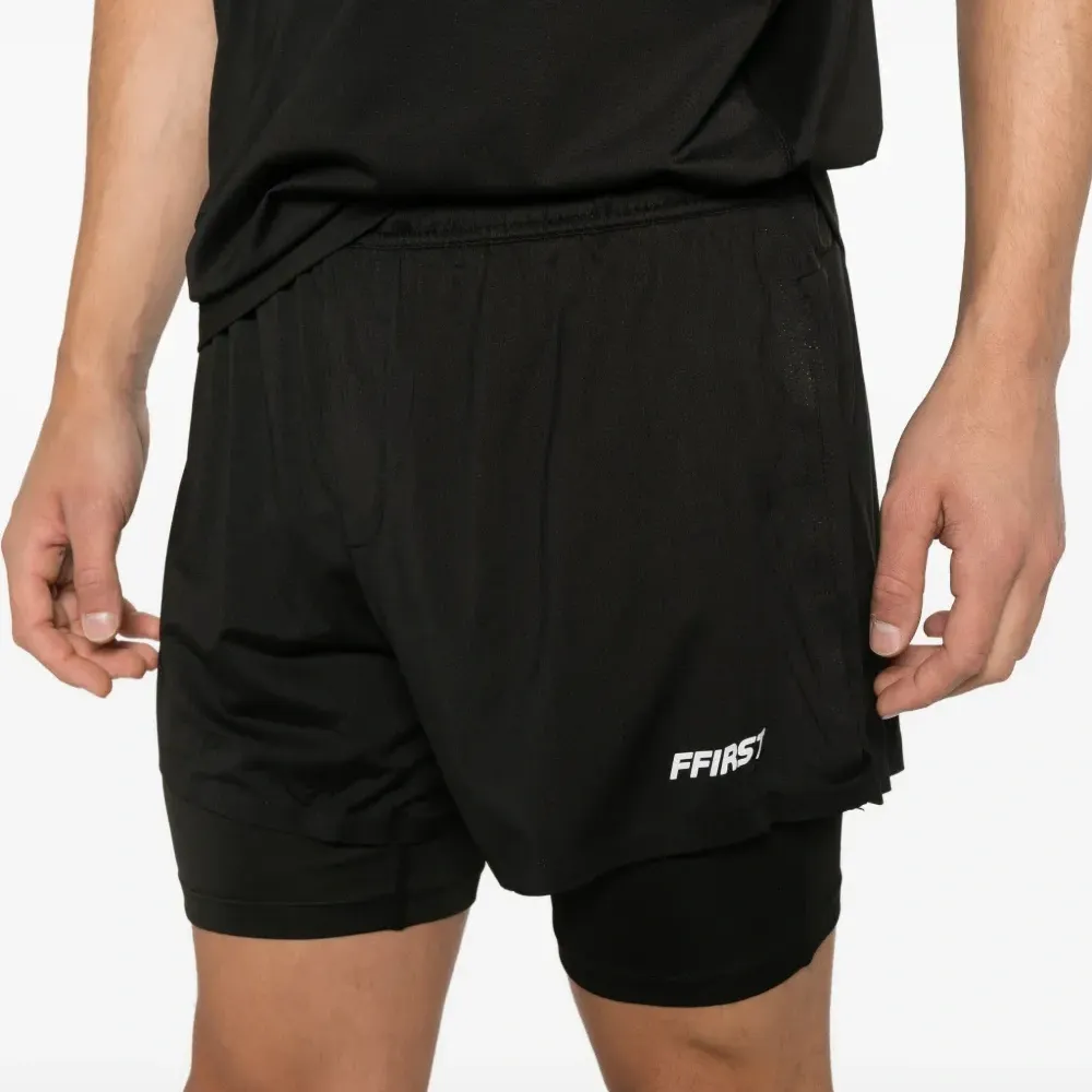 Спортивные шорты с логотипом