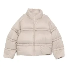 Стёганая куртка с высоким воротником Стёганая куртка с высоким воротником