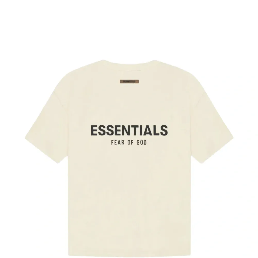 Футболка с логотипом