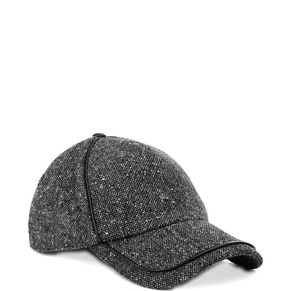 Бейсболка из букле