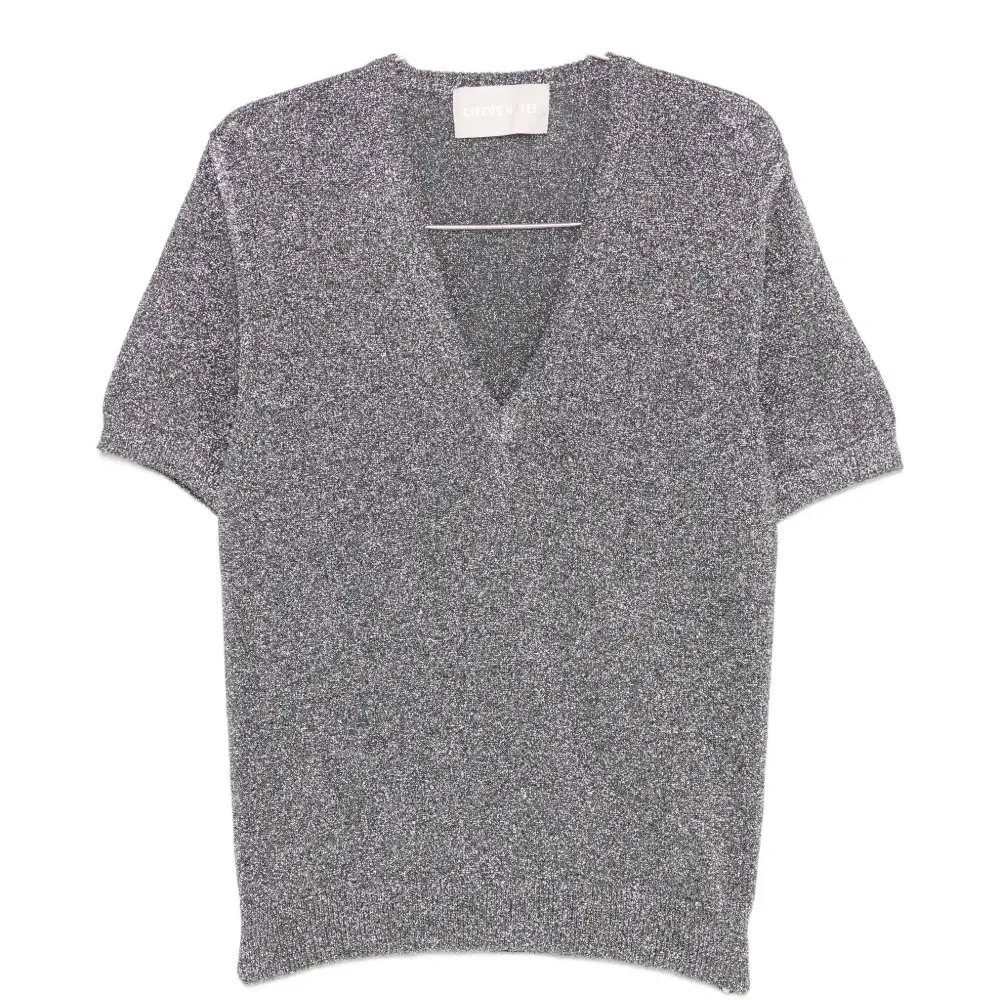 Топ с V-образным вырезом и короткими рукавами