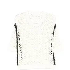 Футболка с бисерной отделкой