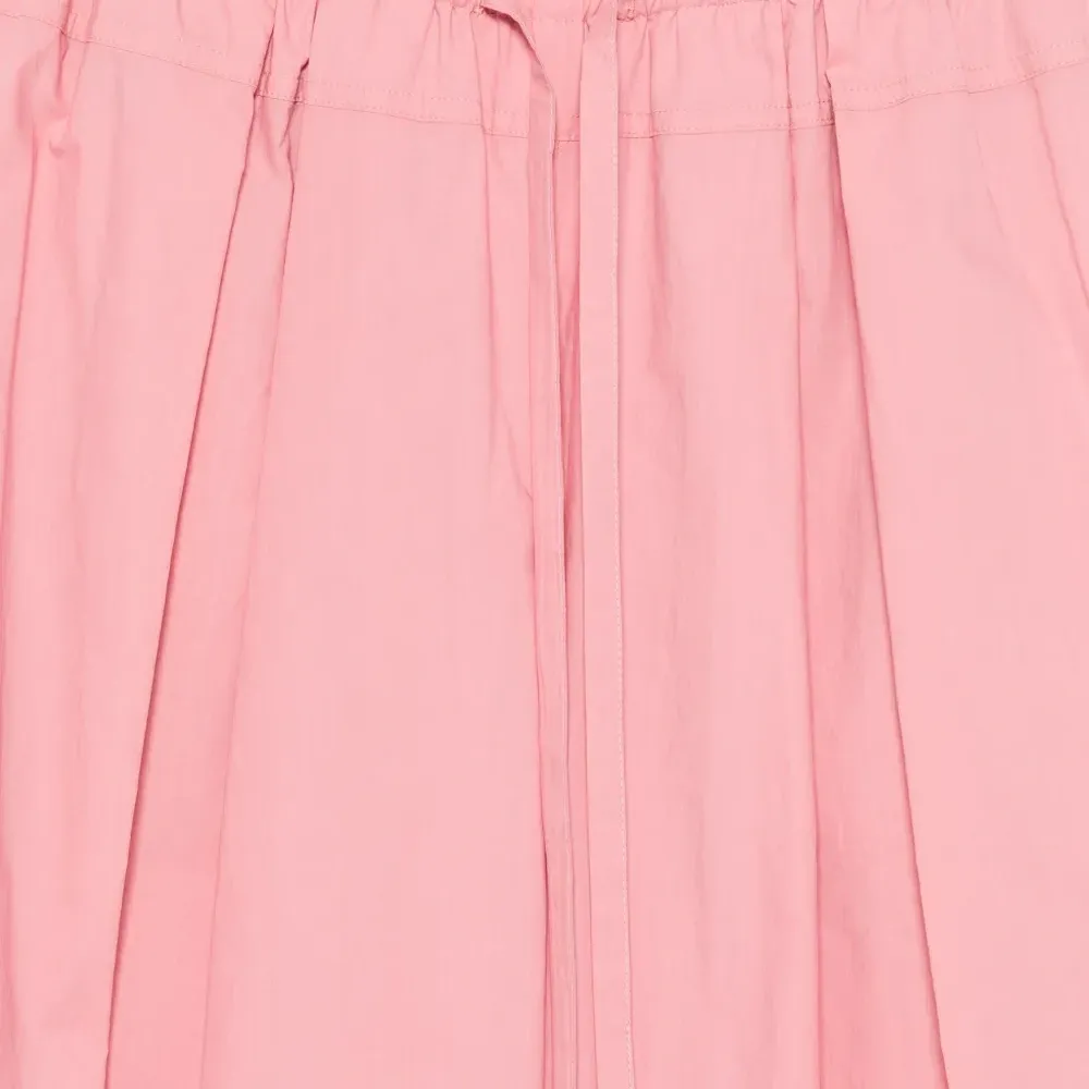 Брюки с кулиской и складками