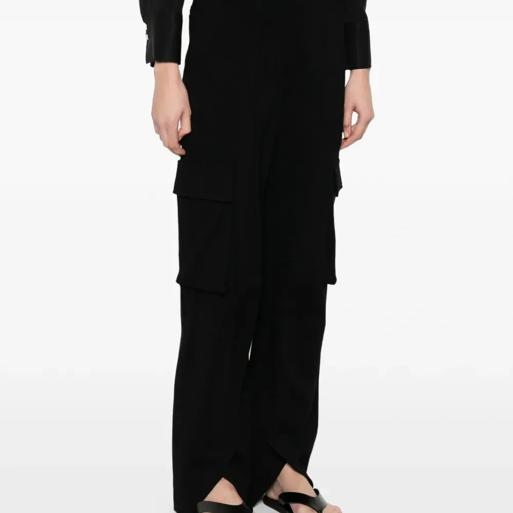 Брюки с карманами Брюки с карманами