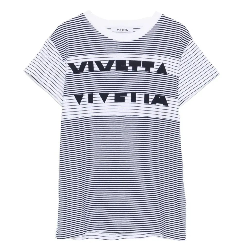 Полосатая футболка