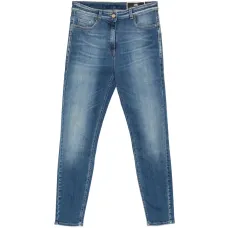 Джинсы с пятью карманами