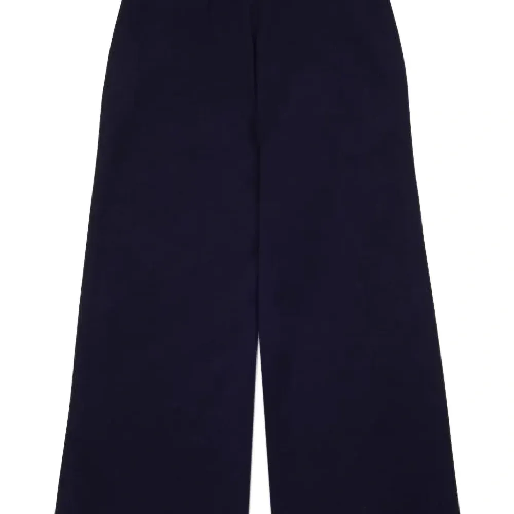 Брюки с вышитым логотипом