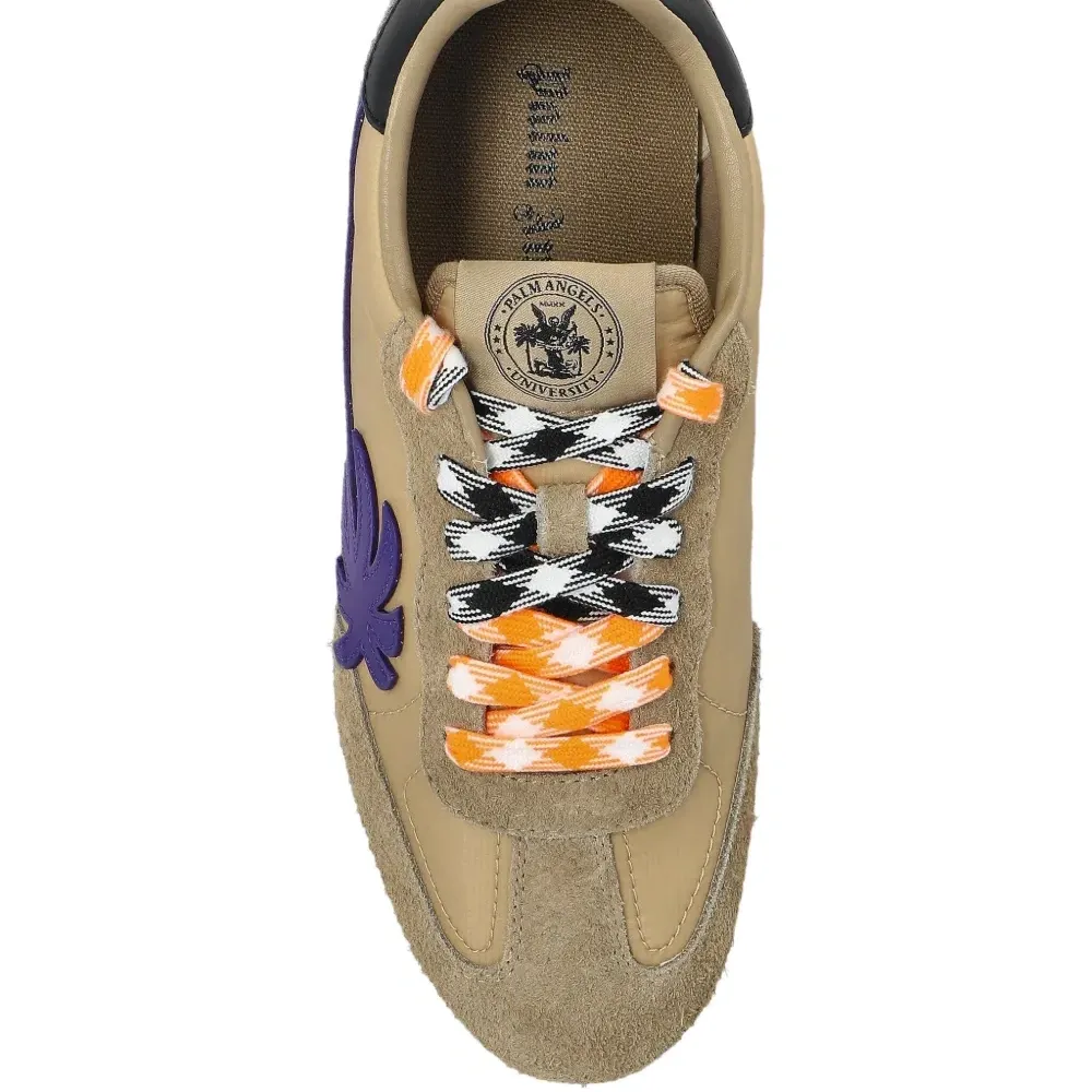 Кроссовки с аппликацией в виде пальмы