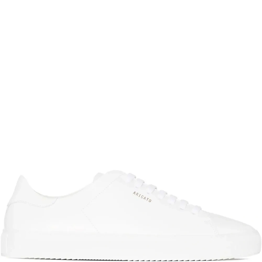 Кроссовки с логотипом