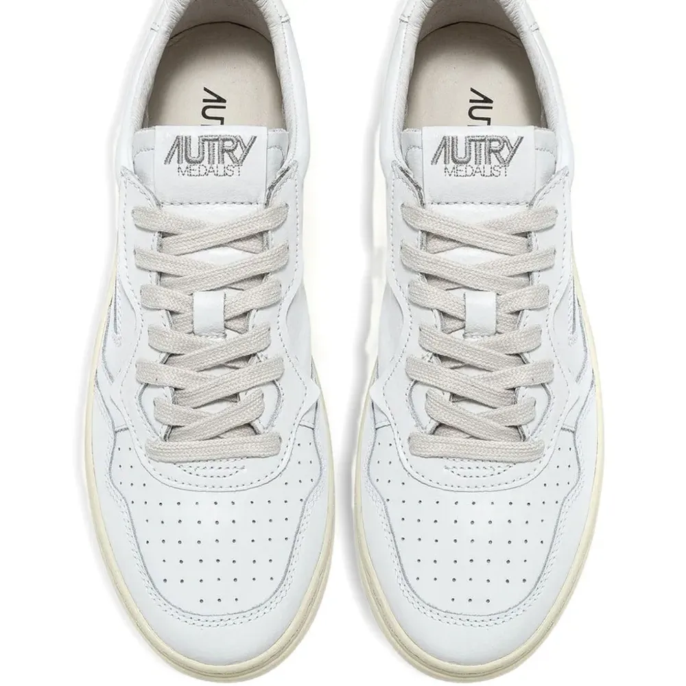 Кроссовки Medalist