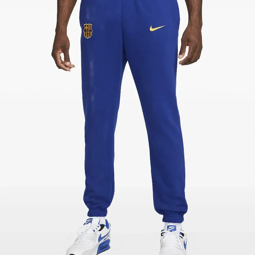 Спортивные брюки X FC Barcelona с вышивкой Swoosh