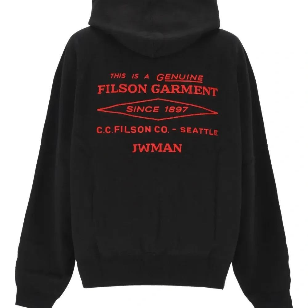 Худи с вышивкой