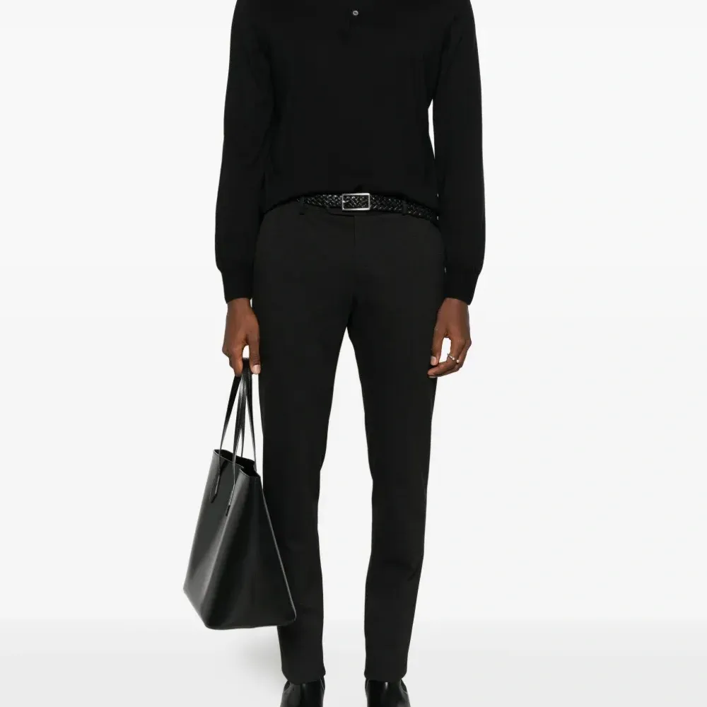 Брюки на пуговицах