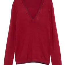 Свитер с V-образным вырезом