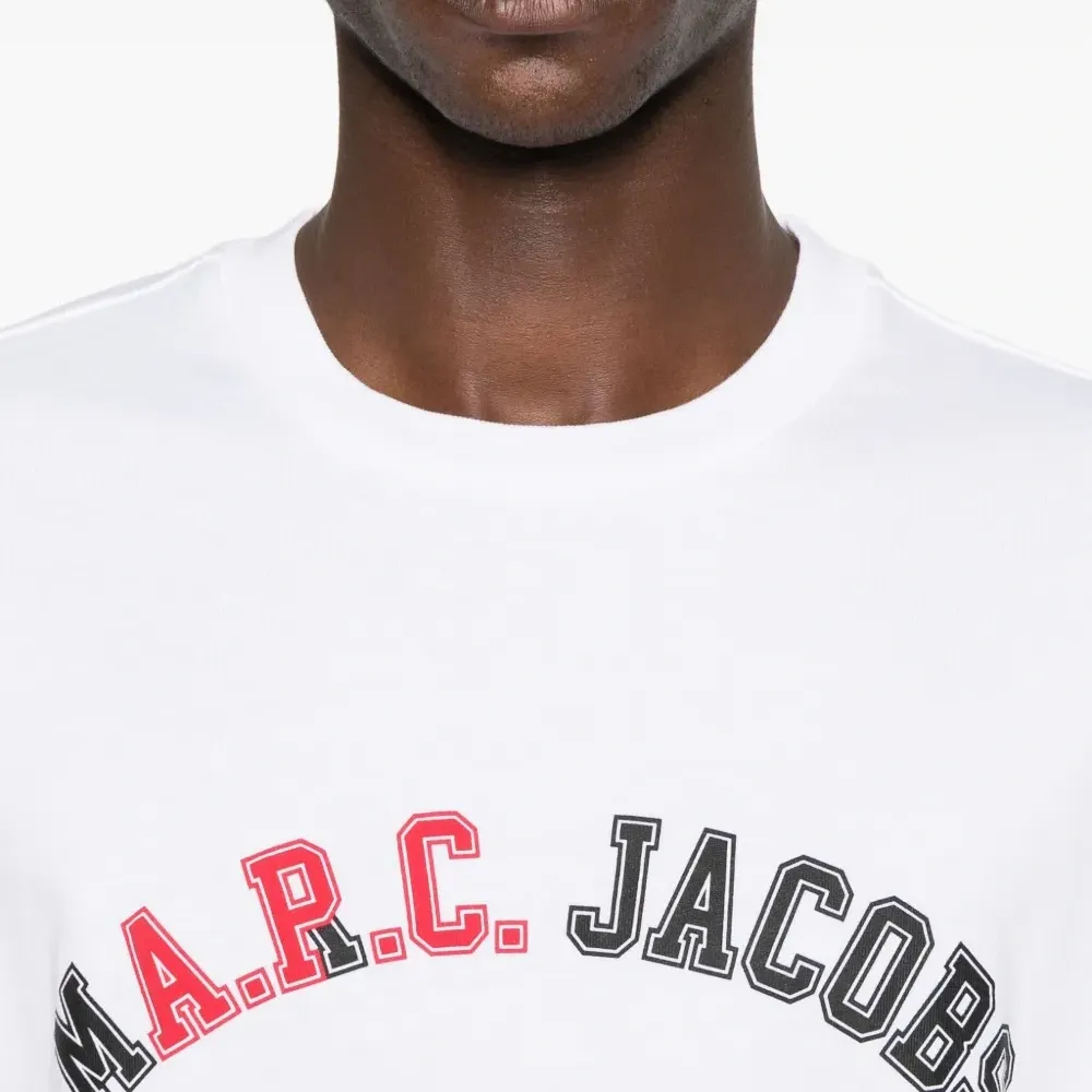 Футболка The Box из коллаборации с Marc Jacobs