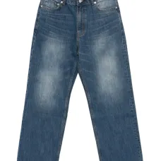 Джинсы свободного кроя