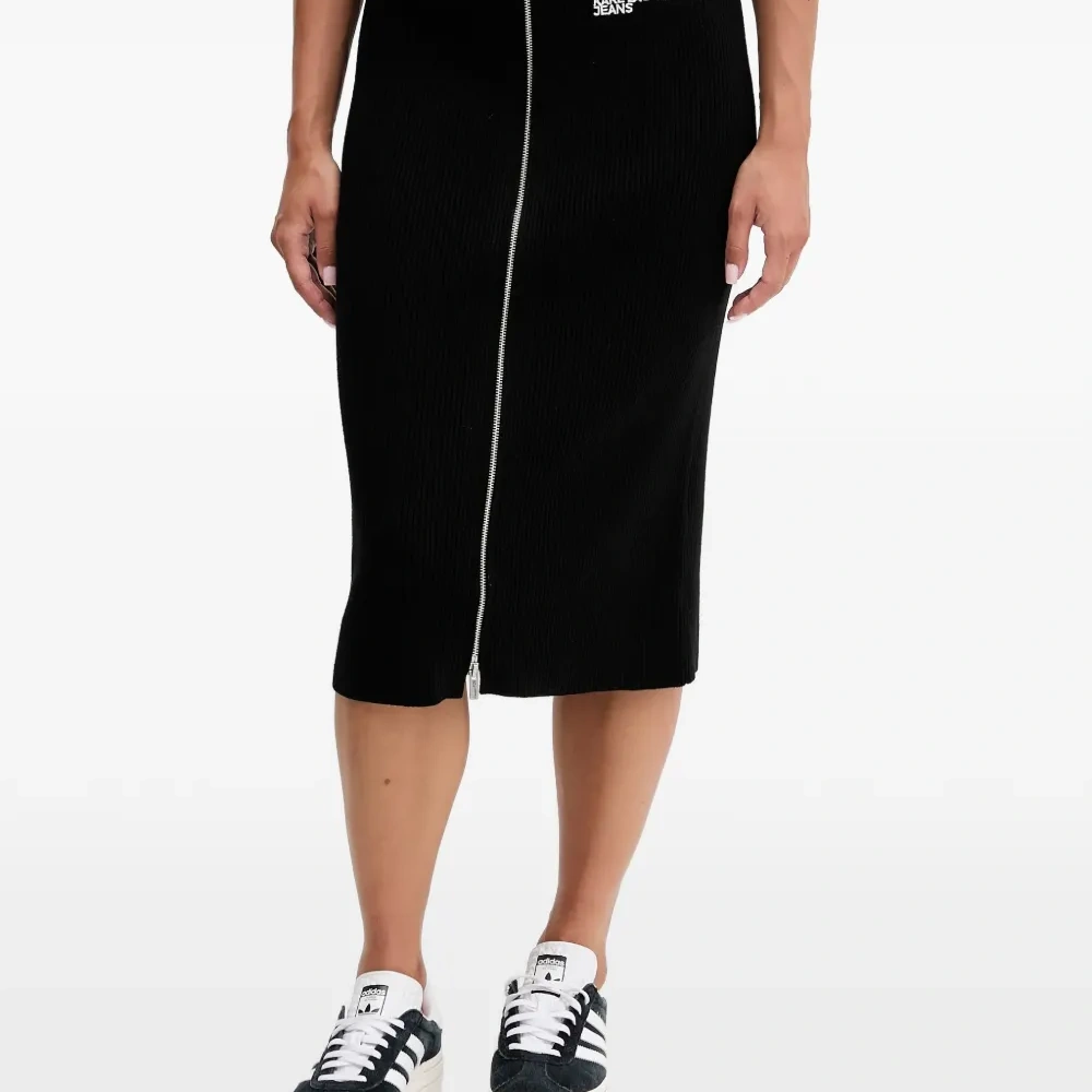 Миди-юбка на молнии