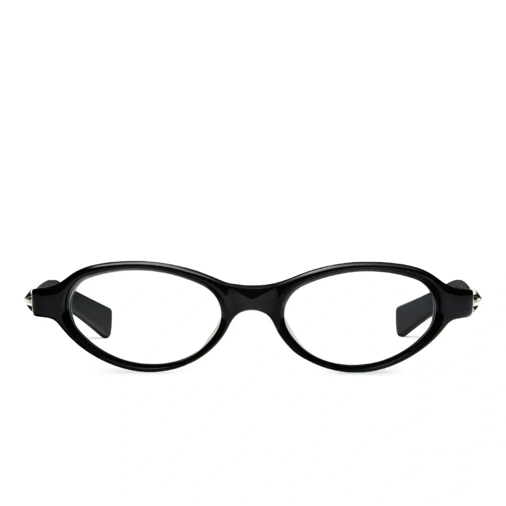 Очки в овальной оправе
