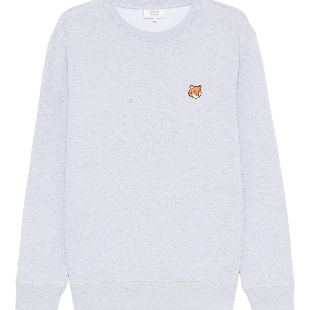 Свитшот с изображением лисы и круглым вырезом