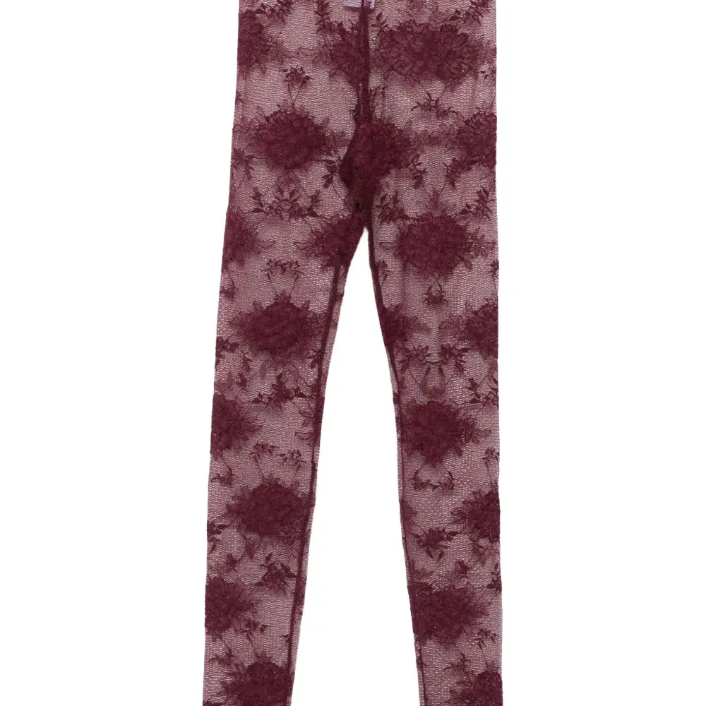 Леггинсы из кружев с цветочным узором