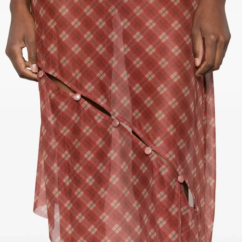 Клетчатая юбка с пуговицами Клетчатая юбка с пуговицами