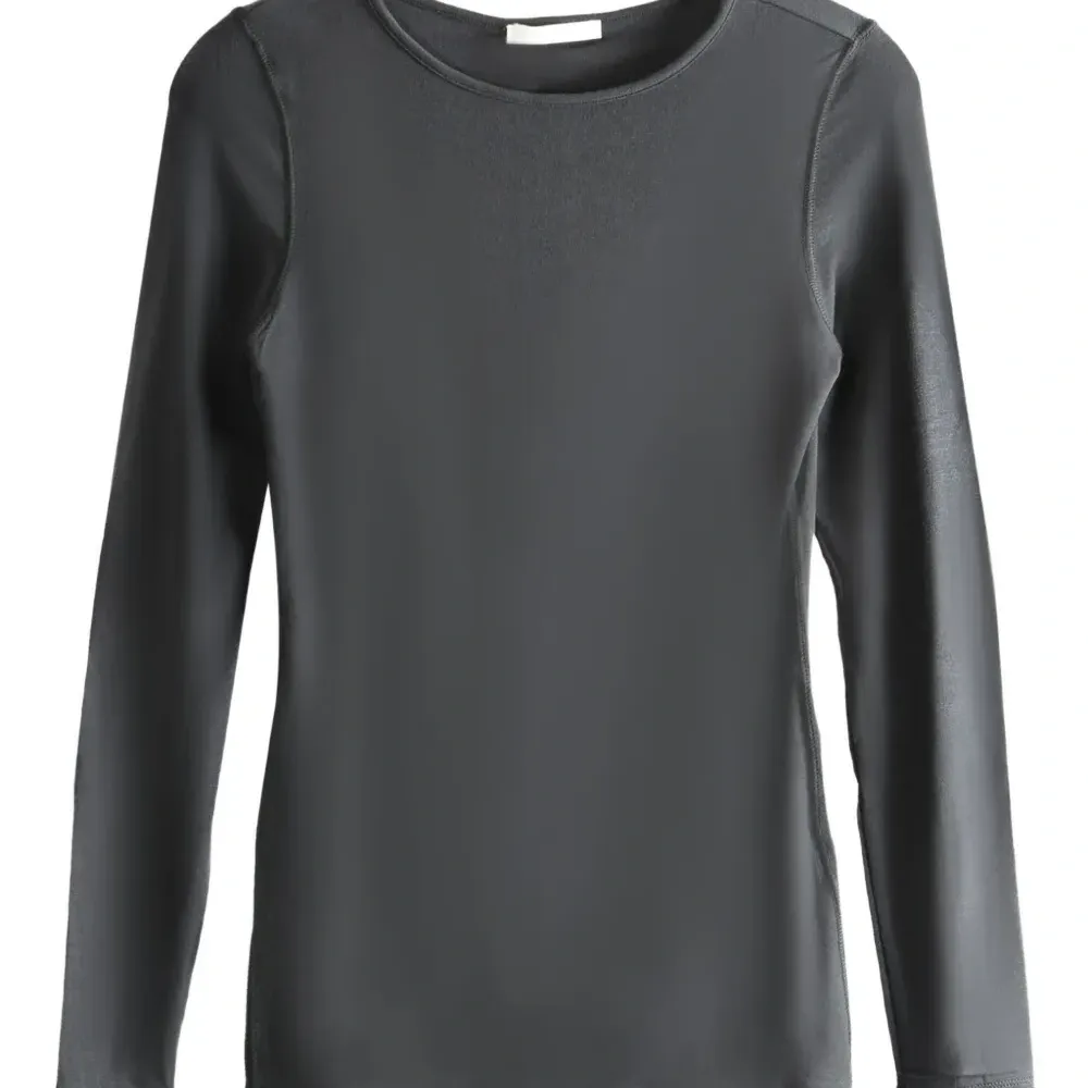 Топ с длинными рукавами