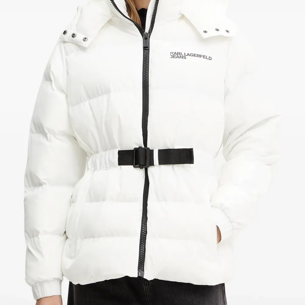 Стеганая куртка с поясом