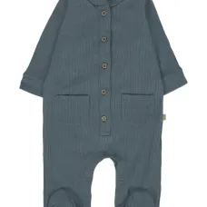 Детский комбинезон с карманом на пуговицах Детский комбинезон с карманом на пуговицах