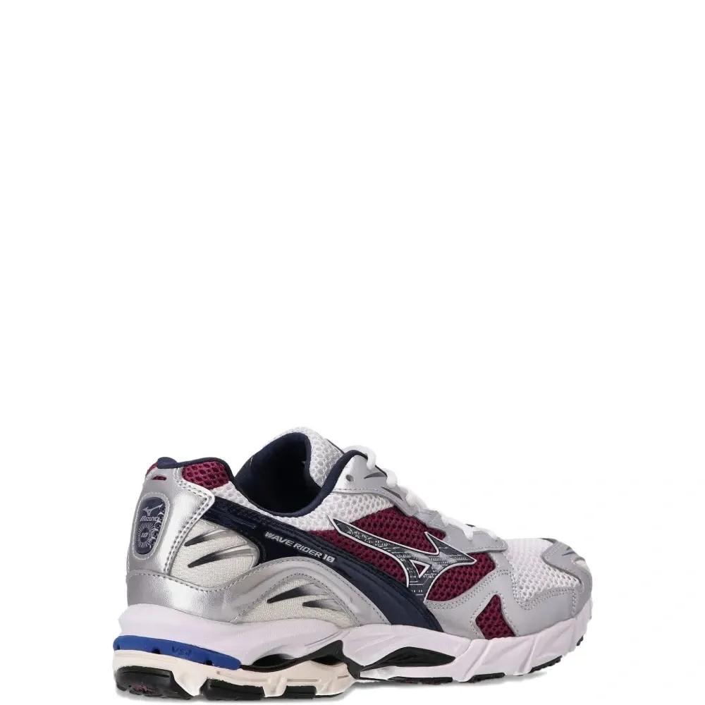 Кожаные кроссовки Кожаные кроссовки