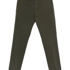 Чиносы прямого кроя