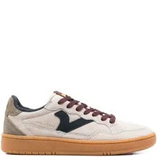 Замшевые кроссовки