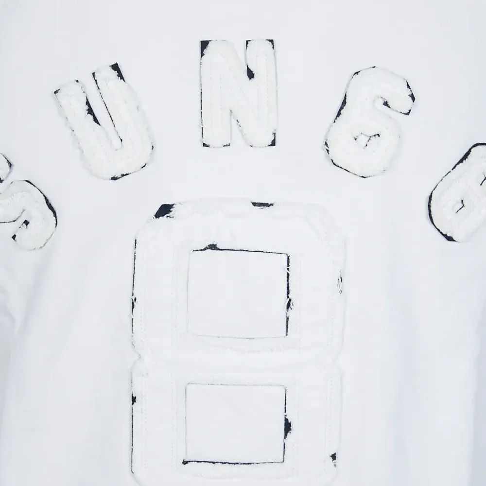 Толстовка с нашивкой-логотипом