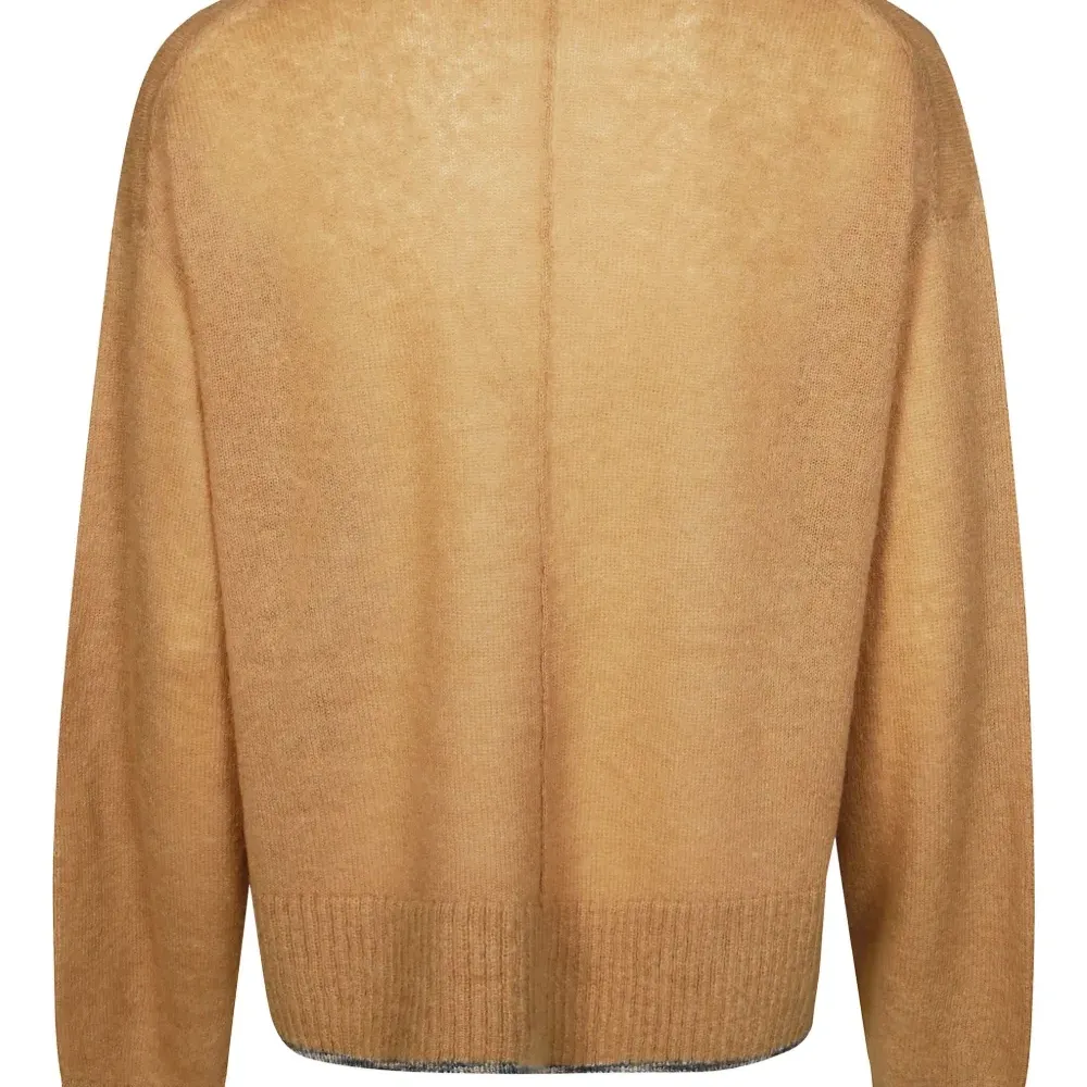 Трикотаж с круглым вырезом