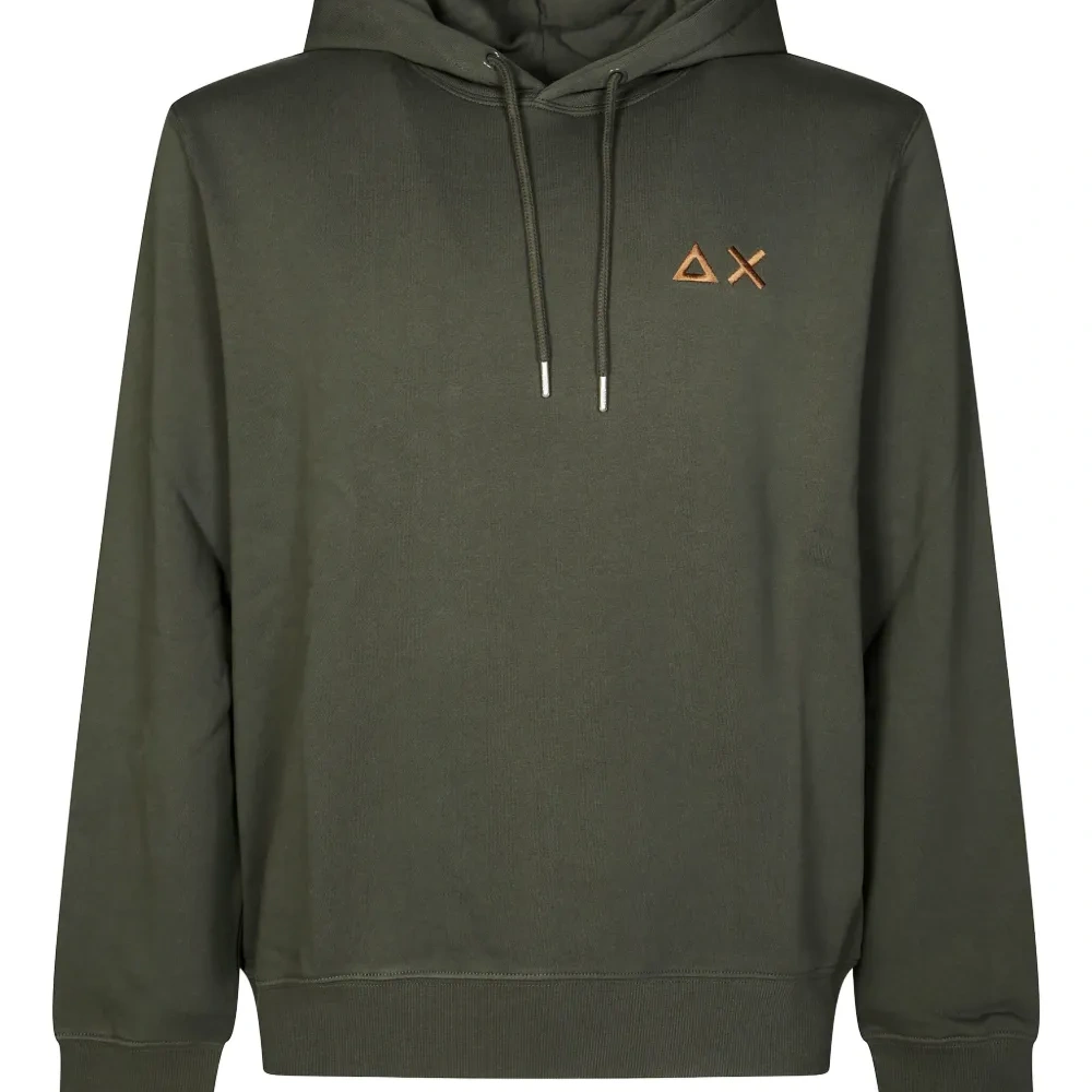 Худи с вышитым логотипом