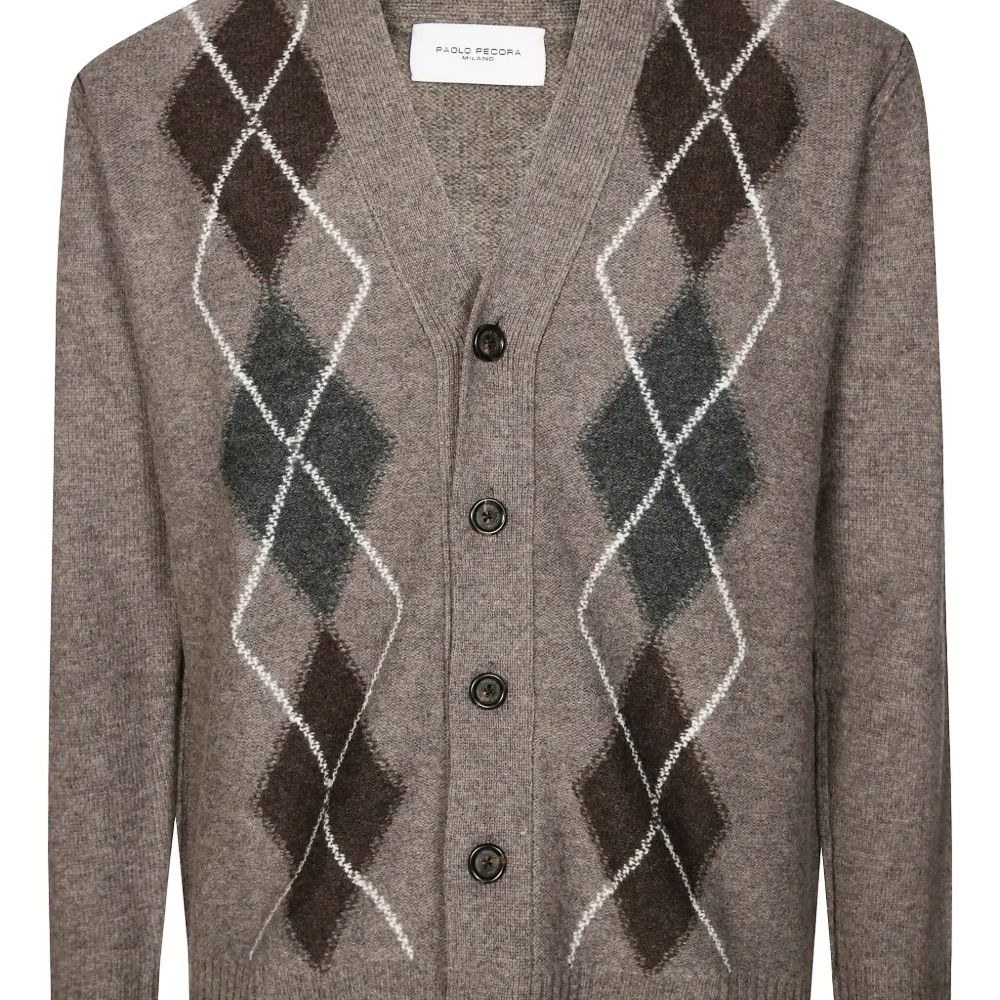 Кардиган на пуговицах