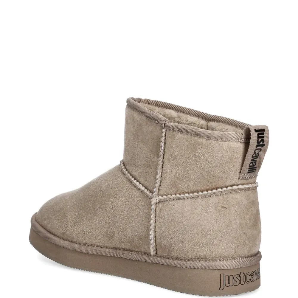 Ботильоны с швом