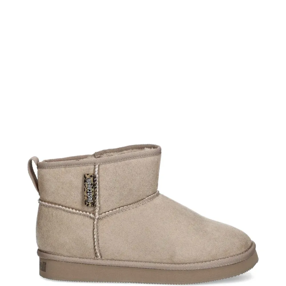 Ботильоны с швом